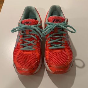 Asics Running sneaks